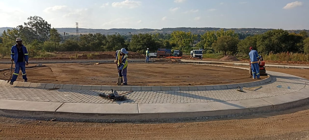 Paving & Kerbs