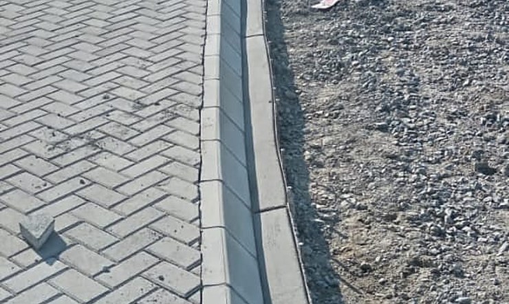 Paving & Kerbs