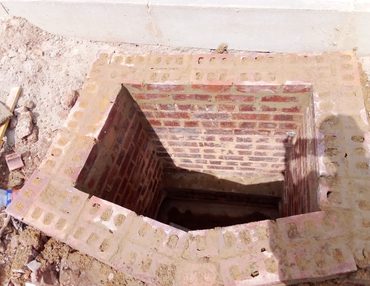 Brick manhole chamber